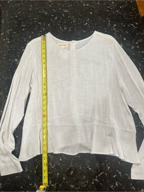 Cloth & Stone Women's - M - Long Sleeve 100% Rayon Light Grey Button Back  NEW